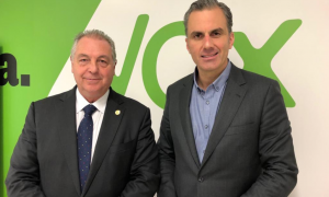 16/04/2019 - Jesús Delgado, líder de Vox Melilla junto al portavoz de Vox en el Ayuntamiento de Madrid, Javier Ortega Smith. / TWITTER