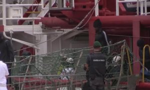 El Ocean Viking desembarca en Sicilia a los 182 migrantes