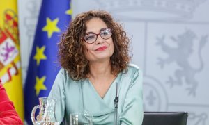 La ministra de Hacienda y Portavoz del Gobierno, María Jesús Montero, en la rueda de prensa tras la segunda reunión del Consejo de Ministros del Gobierno de coalición del PSOE y Unidas Podemos. E.P./Ricardo Rubio