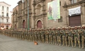 El Gobierno interino de Bolivia despliega 70.000 militares en las calles