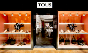 Imagen de una tienda Tous, ubicada en un centro comercial de Barcelona / EFE