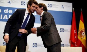 GRAF132. POZUELO DE ALARCÓN (C. DE MADRID), 28/01/2020.- El presidente del PP, Pablo Casado (i), y el expresidente del Gobierno, José María Aznar, participan este martes en la Universidad Francisco de Vitoria, en un foro del Instituto Atlántico de Gobiern