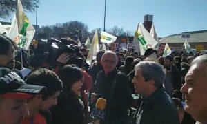 Agricultores y ganaderos protestan frente al Ministerio de Agricultura. /PÚBLICO.TV