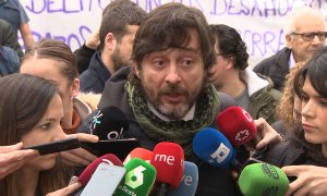 Rafa Mayoral defiende a Isa Serra antes del juicio