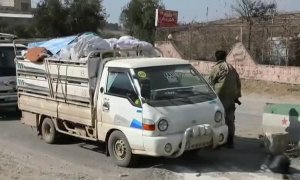La ONU pide a Turquía que abra su frontera para acoger a los miles de desplazados por las bombas en Siria