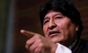 El ex presidente de Bolivia Evo Morales habla durante una rueda de prensa hoy viernes en Buenos Aires (Argentina). EFE/Juan Ignacio Roncoroni