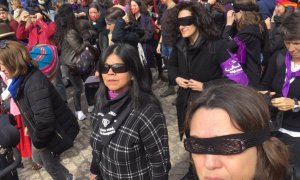 Imagen de la Plaza Mayor durante la representación de 'Un violador en tu camino'. Twitter