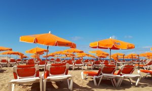 El turismo de playa teme un desplome en los próximos meses como consecuencia de la expansión del coronavirus. /PxHere (CCO)
