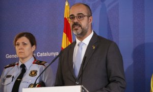 Pla mitjà del conseller d'Interior, Miquel Buch, oferint una roda de premsa el 13 de març de 2020. Gerard Artigas | ACN