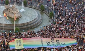 Manifestación estatal del Orgullo LGTBI en Madrid a su paso por Cibeles. /EFE