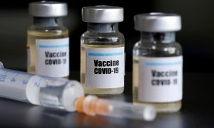 Los científicos de la Universidad de Oxford iniciaron las pruebas en humanos de su vacuna para el nuevo coronavirus la semana pasada. REUTERS