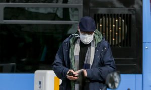 El uso de mascarillas en el transporte público será obligatorio a partir de este lunes