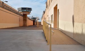 Interior del Centro Penitenciario de El Acebuche en Almería. EFE/Carlos Barba/Archivo