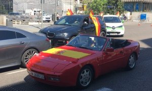 "La manifestación de Vox ha reunido al Madrid más obrero y popular": los tuits más descacharrantes sobre la protesta en coche contra el Gobierno