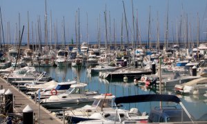 Gran pla general del Port de Garraf, a Sitges. GEMMA SÁNCHEZ / ACN