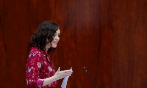 La presidenta de la Comunidad de Madrid, Isabel Díaz Ayuso, pronuncia un discurso este jueves durante la sesión de control en el pleno de la Asamblea, donde la oposición preguntará por la situación de las residencias durante la crisis del coronavirus y lo