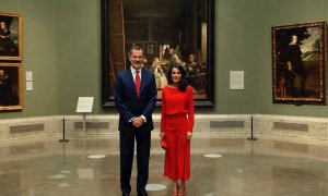 18/06/2020.- Los reyes Felipe VI y Letizia en el Museo del Prado. EFE/EPA/Francisco Gomez