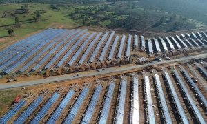 Parque de energía fotovoltaica en construcción. E.P.