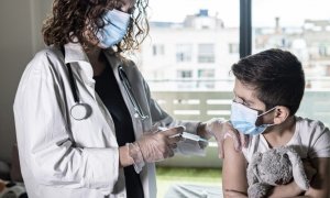 "Hasta finales de 2021 no habrá una vacunación global contra el coronavirus"