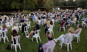 Pla general de l'acte d'homenatge a les persones que han mort durant la pandèmia del coronavirus a Lleida, el 27 de juny de 2020. ACN/Anna Berga