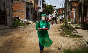 Estudio epidemiológico sobre el terreno en la favela Terra Firme, en Belém, capital del estado de Pará. NAILANA THIELY/ ASCOM UEPA.