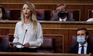 "Cayetana Álvarez de Toledo dice que la monarquía es hija del pueblo. Sí, sí, que se lo pregunten a Franco"