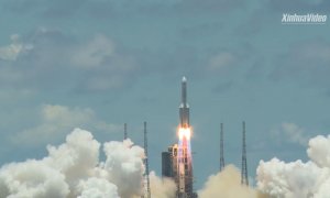 China lanza su nave Tianwen 1 a Marte