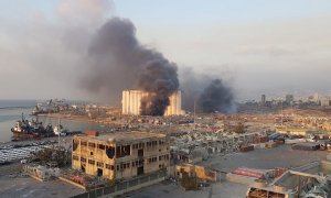 Una enorme explosión en un almacén de explosivos sacude Beirut. EFE