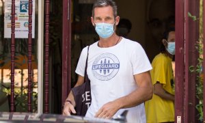 Iñaki Urdangarin sale del centro 'Hogar Don Orione' tras realizar su voluntariado, en Pozuelo de Alarcón. Antonio Gutiérrez / Europa Press / Archivo