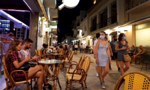 Una terraza en las calles de Sitges. - EFE