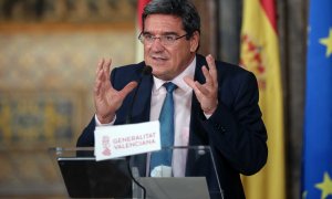 El ministro de Inclusión, Seguridad Social y Migraciones, José Luis Escrivá, en una comparecencia ante la prensa tras su reunión con Ximo Puig. / EFE