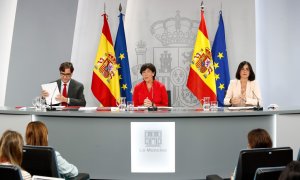 El ministro de Sanidad, Salvador Illa, la ministra de Educación y Formación Profesional, Isabel Celaá y la ministra de Política Territorial y Función Pública, Carolina Darias, durante su comparecencia ante los medios tras la Conferencia multisectorial. (M