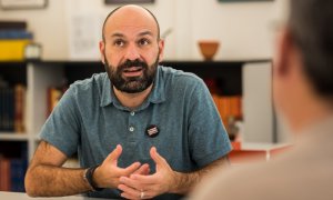 Marcel Mauri fotografiat a la terrassa de la seu nacional d'Òmnium a Barcelona abans de l'entrevista. MIGUEL VELASCO ALMENDRAL