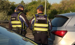Controles policiales en la Carretera de Castilla en Madrid