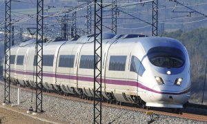 Imagen de archivo de un tren de Renfe. EFE