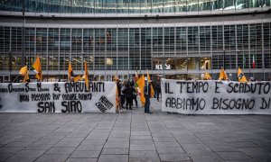 Milán protesta