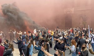 Concentració del sector de la restauració a plaça Sant Jaume. ACN/Alan Ruiz