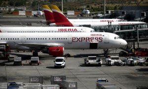 Aviones de Iberia Express en la terminal T4 del Aeropuerto de Madrid-Barajas Adolfo Suárez, en Madrid. E.P./Óscar Cañas