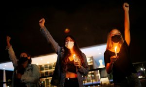 Protesta para exigir seguridad para las mujeres, justicia para las víctimas de violación y justicia para Mariana Ferrer, quien fue agredida verbalmente por el abogado de un imputado durante un juicio por violación.