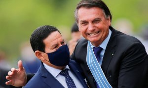 En la imagen, el vicepresidente de Brasil Hamilton Mourão y el presidente Jair Bolsonaro.