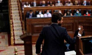 El líder del PP, Pablo Casado, en su escaño durante un pleno del Congreso.