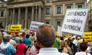 Otras miradas - Pensiones, o de cómo colárnosla por la puerta de atrás.