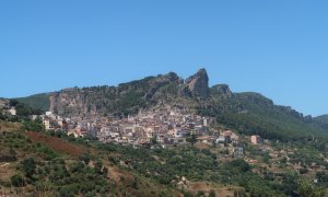 Vista de Ulassai (Cerdeña).