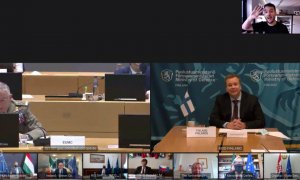 "¿Sabes que te has metido en una conferencia secreta?": un periodista se cuela en la reunión de ministros de Defensa de la UE