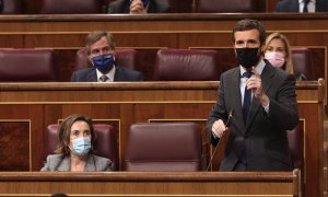 El líder del PP, Pablo Casado, interviene en una sesión de control al Gobierno en el Congreso de los Diputados, en Madrid, (España), a 28 de octubre de 2020. El Gobierno responderá, entre otras cuestiones, a lo relativo al estado de alarma declarado por l