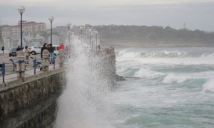 El litoral de Cantabria estará este lunes en aviso por fuertes vientos y oleaje