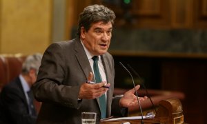 El ministro de Seguridad Social, Inclusión y Migraciones, José Luis Escrivá, durante la sesión de control al Gobierno, en el Congreso de los Diputados. E.P./R.Rubio/POOL