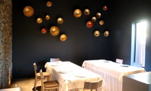 Una sala buida del restaurant Bo.Tic, a Corça (Baix Empordà).