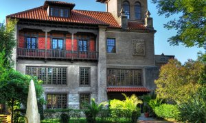 Los niños y niñas de la Villa reciben este martes la visita de los Reyes Magos en una Cabalgata estática