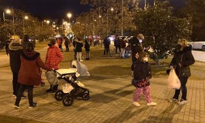 Vecinos se echan a la calle después de tres terremotos prácticamente consecutivos en Granada.